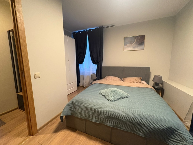 Pieejams svaigs un iekārtots dzīvoklis klusajā Katoļu ielas projektā. Divas istabas, visa Rīga - foto 6