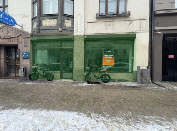 Tiek iznomātas veikala telpas Kr. Barona ielā 37. Ieeja no Ģertrūdes ielas puses. Telpas Rīga - foto 1