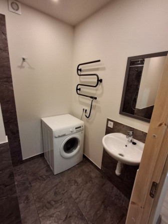 Izīrē 2-istabu dzīvokli pie Ziedoņdārza!  Ēka 2025. gadā renovēta, dzīvoklis tikko pēc Rīga - foto 9