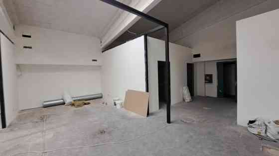 Предлагаются офисные помещения на весь 2-й этаж для компаний с готовым проектом. Рига