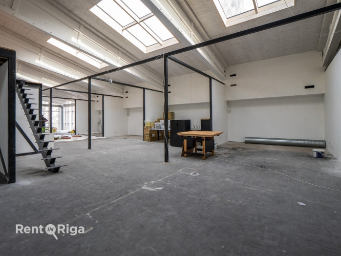 Предлагаются офисные помещения на весь 2-й этаж для компаний с готовым проектом. Рига - изображение 13