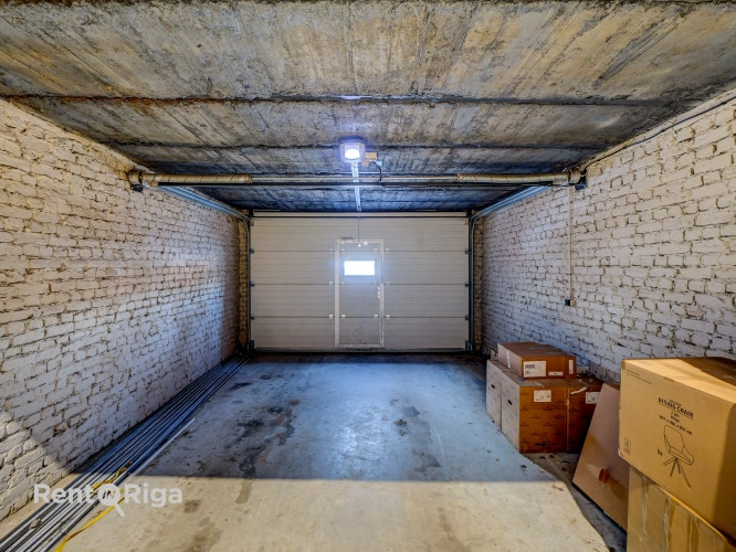 Промышленные помещения с высокими потолками.   Бывшая территория "Рижского Рига - изображение 7