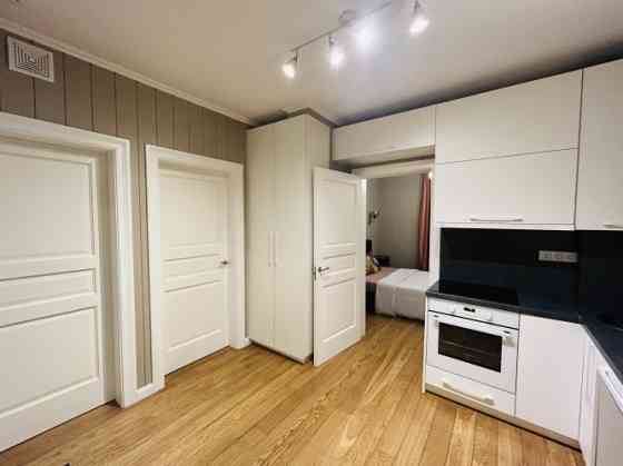 Сдаётся 2комнатная квартира рядом с РСУ!  Это историческое, архитектурно Rīga