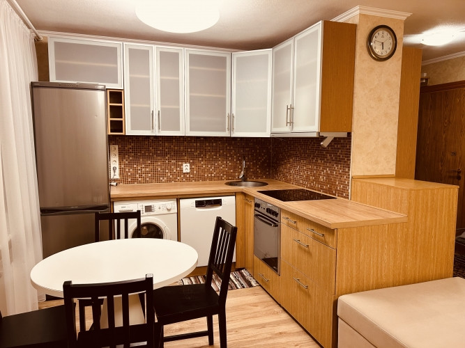 Izīrē 2-istabu dzīvokli Imantā!  Sakopta un funkcionāla daudzdzīvokļu ēka, kas atrodas Rīga - foto 2