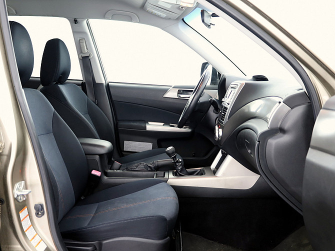 Subaru Forester Comfort AWD 2.0 TD 108kW Таллин - изображение 6