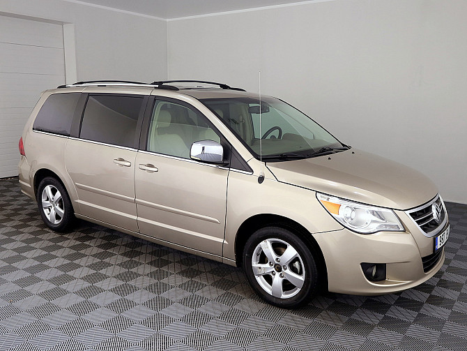 Volkswagen Routan Highline ATM 4.0 189kW Таллин - изображение 1