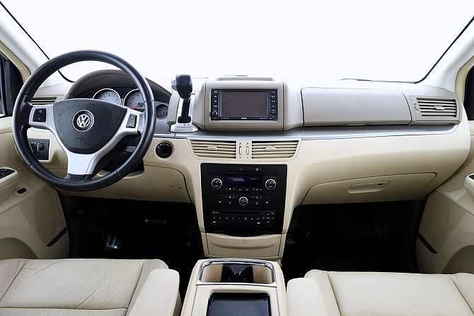 Volkswagen Routan Highline ATM 4.0 189kW Таллин - изображение 5