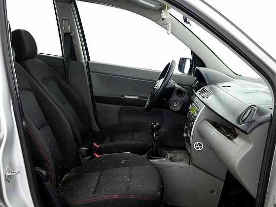 Mazda 2 Elegance 1.6 74kW Таллин