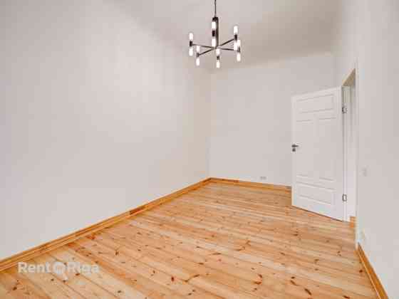 Продаётся элегантная 3-комнатная квартира в престижном и спокойном центральном Rīga