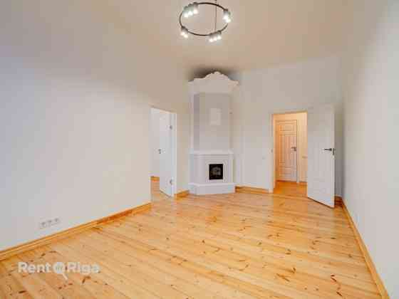 Продаётся элегантная 3-комнатная квартира в престижном и спокойном центральном Rīga