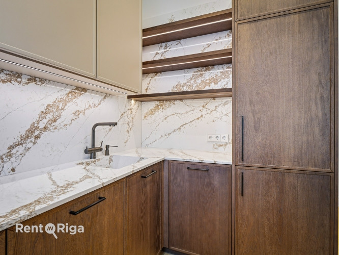 Предлогается новая элегантная квартира в полностью реновированном здании с Рига - изображение 6