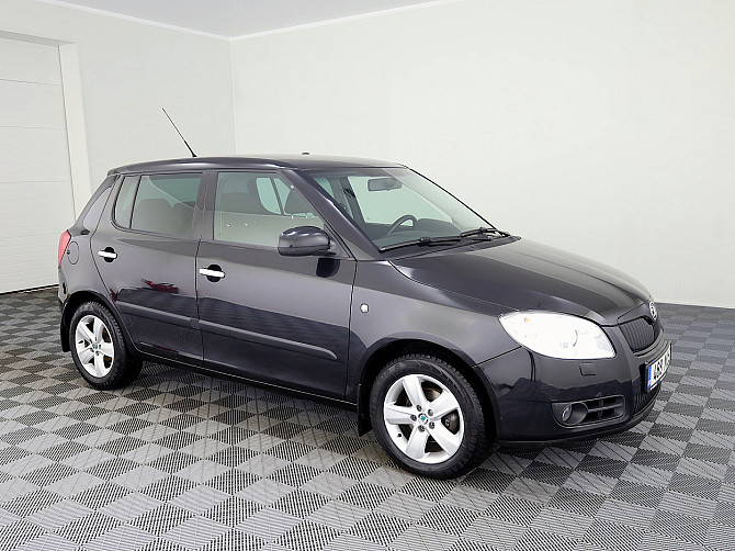 Skoda Fabia Comfortline ATM 1.6 77kW Tallina - foto 1