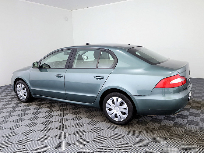 Skoda Superb Comfortline ATM 1.8 118kW Tallina - foto 4