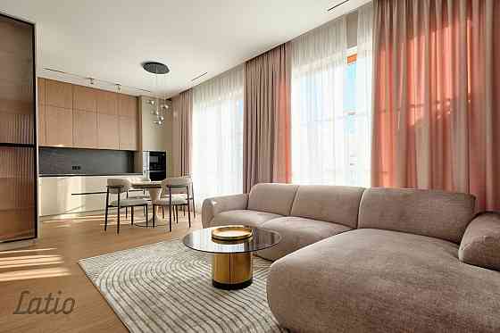 Izīrē ilgtermiņā plašu un gaišu tikko pabeigtu trīs istabu dzīvokli jaunajā projektā Lofts&Rosegold  Рига