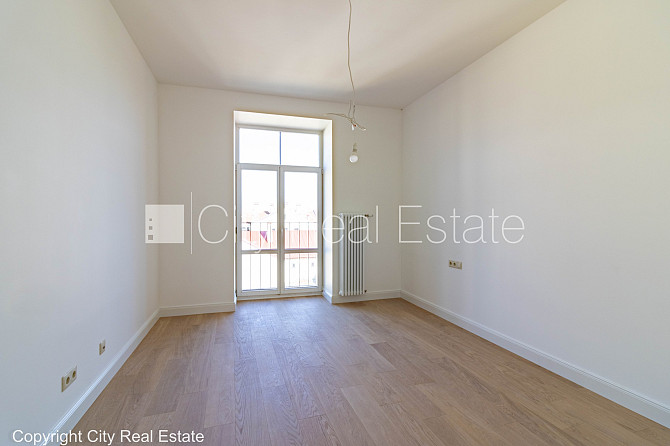 Fasādes māja, renovēta māja, fasāde ar dekoratīvo apmetumu, slēgts pagalms, ieeja no ielas Rīga - foto 14