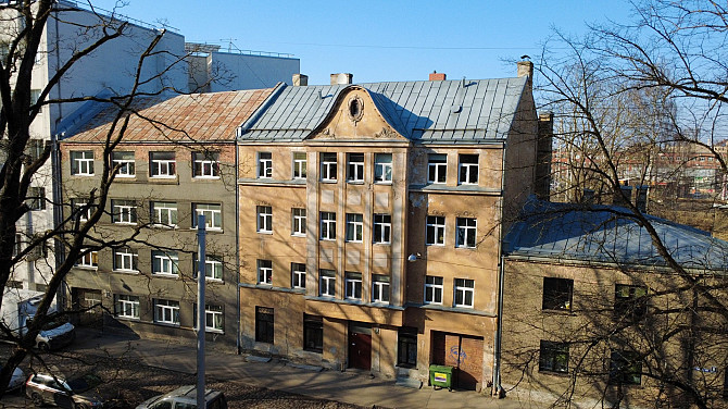 Dzīvokļa video tūri var noskatīties, nospiežot uz mājas lapas sludinājuma lejas daļā.
Jauns... Rīga - foto 14