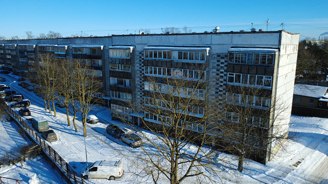 Dzīvokļa video tūri var noskatīties, nospiežot uz mājas lapas sludinājuma lejas daļā.
Pārdodam... Rīga - foto 14