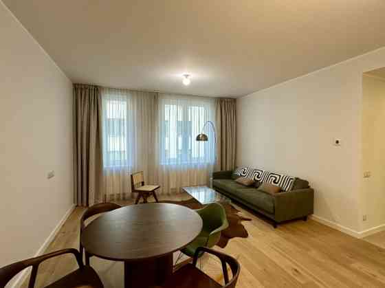 Сдается в аренду светлая, солнечная, уютная 2-комнатная квартира в тихом центре Rīga