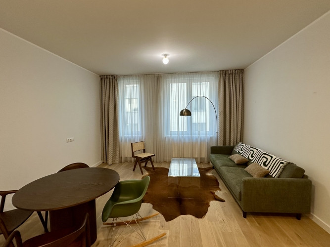 Tiek izīrēts mēbelēts, aprīkots 2-istabu dzīvoklis Strēlnieku un Alberta ielu krustojumā. Rīga - foto 3