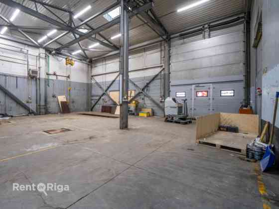 Сдаются в аренду сервисные помещения в выгодном месте  на улице Дунтес 11. У Rīga