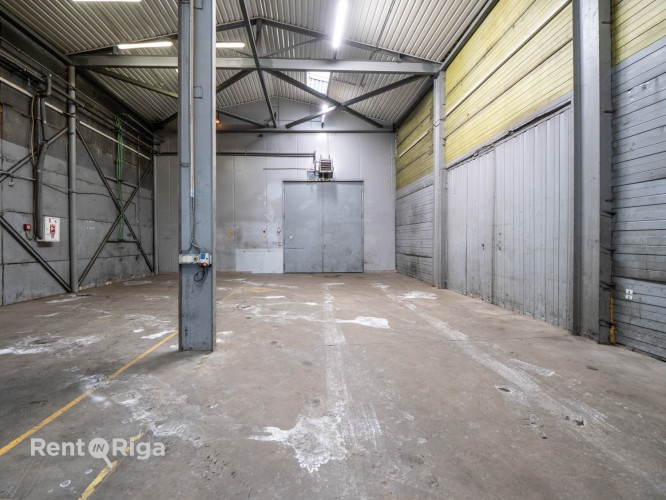 Iznomā servisa telpas izdevīgā vietā  Duntes ielā 11. Telpām ir divi lieli vārti: viens no Rīga - foto 2