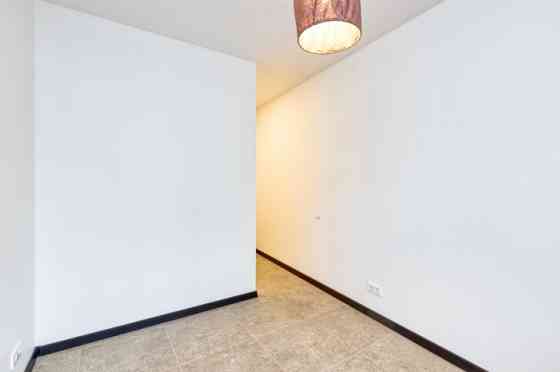 Продается отремонтированная 3-комнатная квартира в центре Риги (1 изолированная Rīga