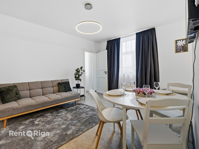 Tiek pārdots renovēts 3-istabu dzīvoklis Rīgas centrā (1 izolēta istaba). Dzīvoklis Rīga - foto 11