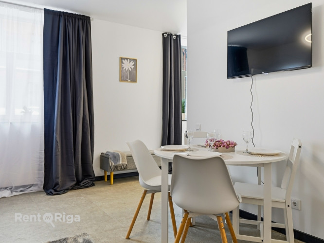 Tiek pārdots renovēts 3-istabu dzīvoklis Rīgas centrā (1 izolēta istaba). Dzīvoklis Rīga - foto 13