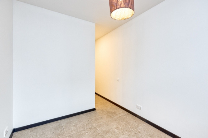 Tiek pārdots renovēts 3-istabu dzīvoklis Rīgas centrā (1 izolēta istaba). Dzīvoklis Rīga - foto 6