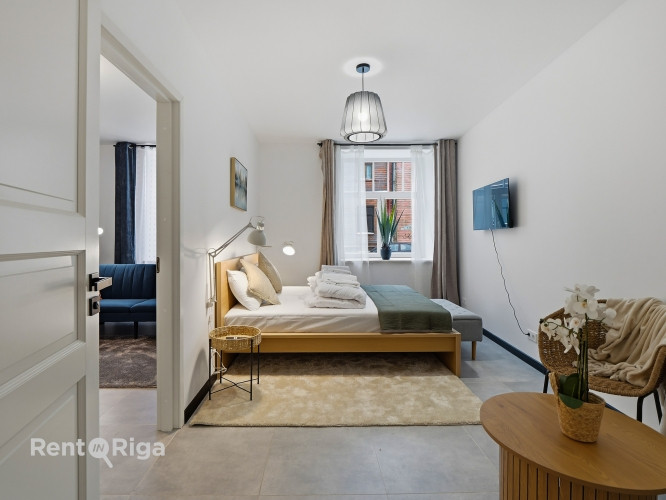 Tiek pārdots renovēts 2-istabu dzīvoklis ar atsevišķu virtuvi. Dzīvoklis pārdodas ar Rīga - foto 17