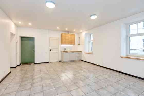 Продается отремонтированная 2-комнатная квартира в центре Риги. Квартира Rīga