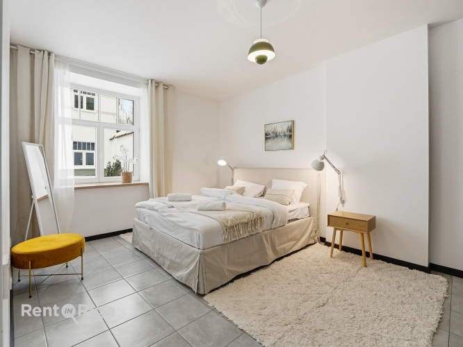 Tiek pārdots renovēts 2-istabu dzīvoklis Rīgas centrā. Dzīvoklis pārdodas ar kvalitatīvu Rīga - foto 18