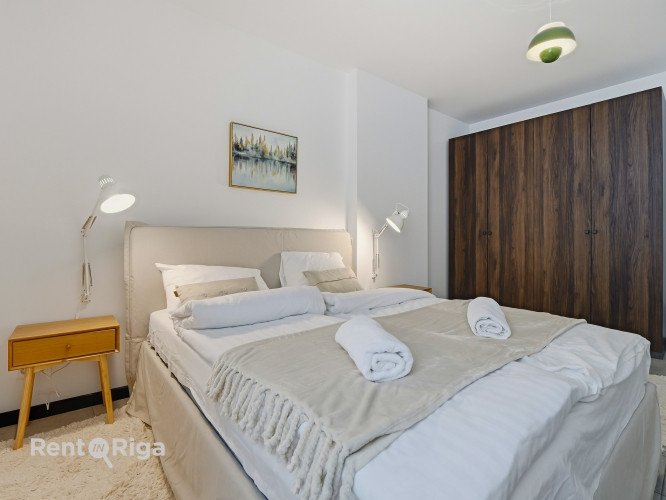 Tiek pārdots renovēts 2-istabu dzīvoklis Rīgas centrā. Dzīvoklis pārdodas ar kvalitatīvu Rīga - foto 15