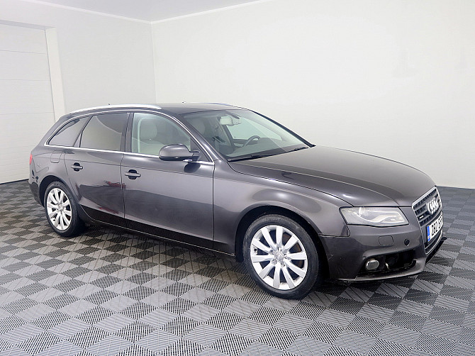 Audi A4 Quattro Comfortline 2.0 TDI 105kW Tallina - foto 1