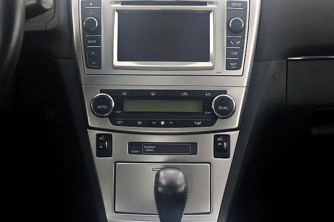 Toyota Avensis Linea Sol Facelift ATM 1.8 108kW Tallina - foto 8