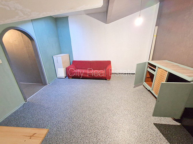 Fasādes māja, renovēta māja, iežogota teritorija, vieta automašīnai, ieeja no pagalma, Rīga - foto 7