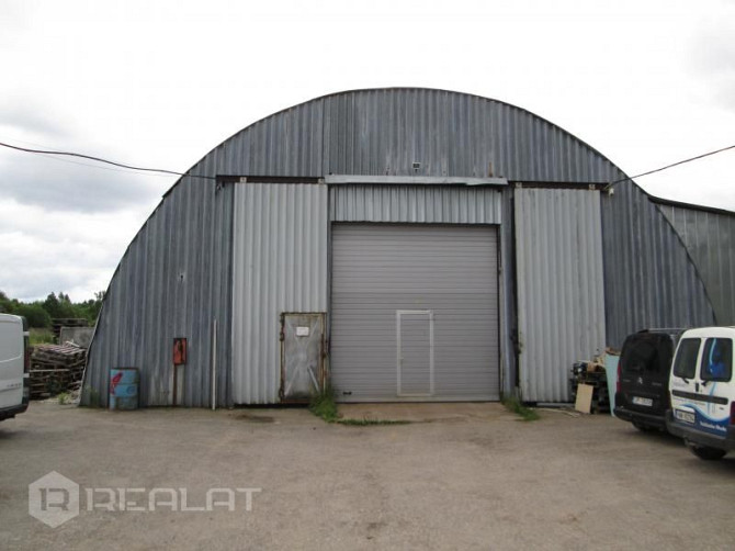 Ielas māja, vieta automašīnai,  ieeja no ielas, maksas autostavvieta, viena istaba izolēta, Rīga - foto 18