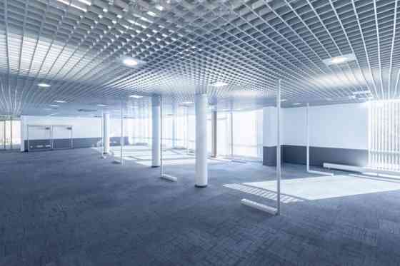 Nomai tiek piedāvāts jauns 500 m2 plašs birojs, kas aizņem visu ēkas 4. stāvu.   Šobrīd birojs pared Rīga