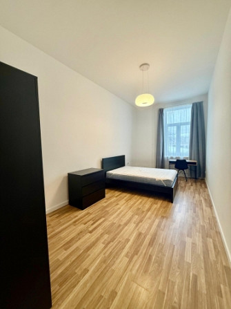 Īrei pieejams 4-istabu dzīvoklis Rīgas Centrā - Skolas ielā 13, Rīgā.  Dzīvokļa plānojums sastāv no  Рига - изображение 6