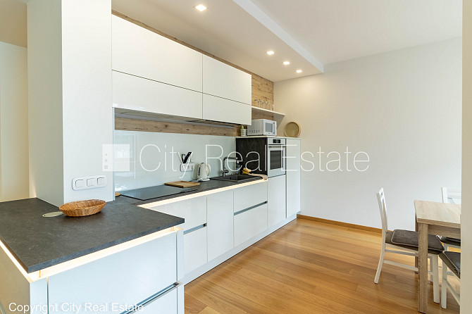 Земля в собственности, новостройка, благоустроенный озеленённый двор, закрытый Юрмала - изображение 7