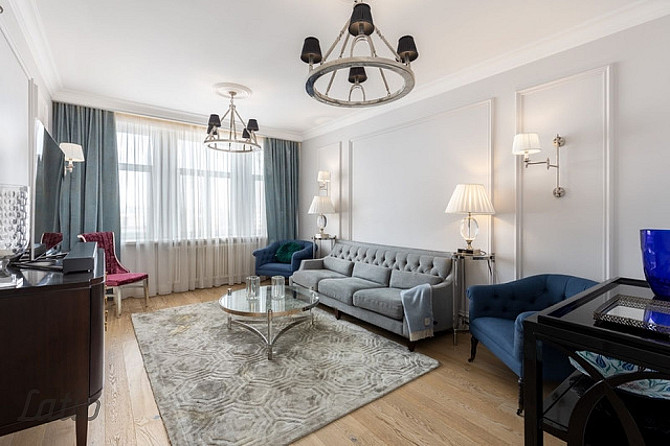 Īrei tiek piedāvāts   ekskluzīvs dzīvoklis kapitāli renovētā fasādes ēkā, Rīgas Rīga - foto 4