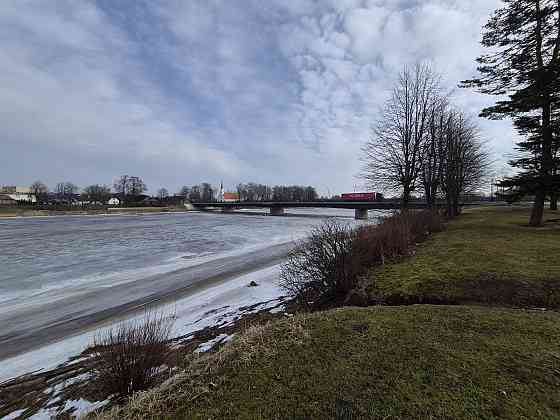 Pārdod zemes gabalu Salacgrīvā pie Salacas upes, 500 m no jūras!
Adrese: Rīgas iela 2a, Salacgrīva,  Саласпилс