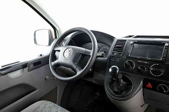 Volkswagen Transporter Comfortline 2.5 TDI 96kW Tallina