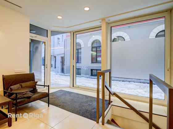 Современные офисные/торговые помещения в Старой Риге  Предлагаем в аренду Rīga