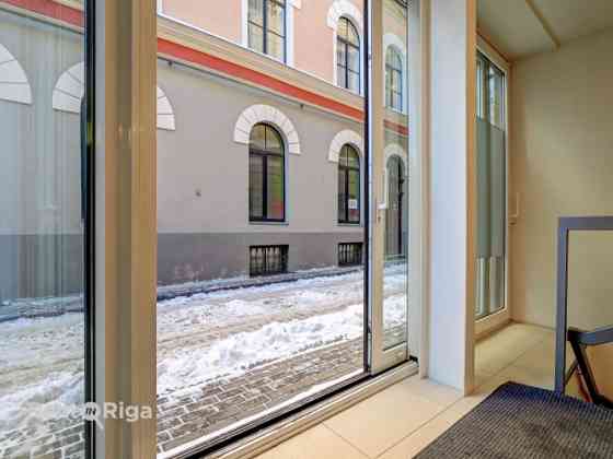 Современные офисные/торговые помещения в Старой Риге  Предлагаем в аренду Rīga