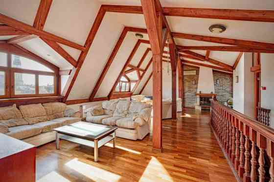 Эксклюзивный пентхаус в сердце Старой Риги  Продается двухуровневый пентхаус в Rīga