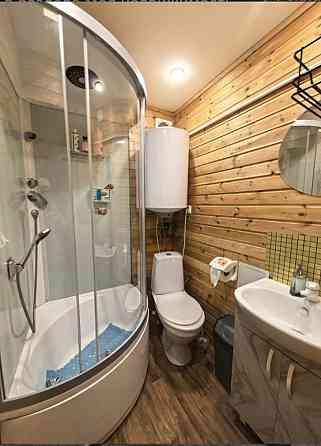 Сдаётся дом возможно с правом выкупа .по всем интересующим вопросам отвечаю по телефону.на смс не... Rīga