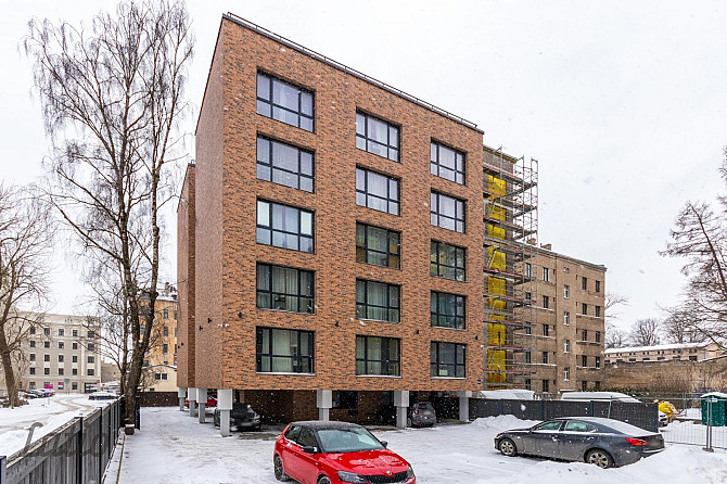 Izīrē gaišu, gaumīgi mēbelētu 2 istabu dzīvokli jaunā projektā pie Ziedoņdārza. Ļoti Rīga - foto 1