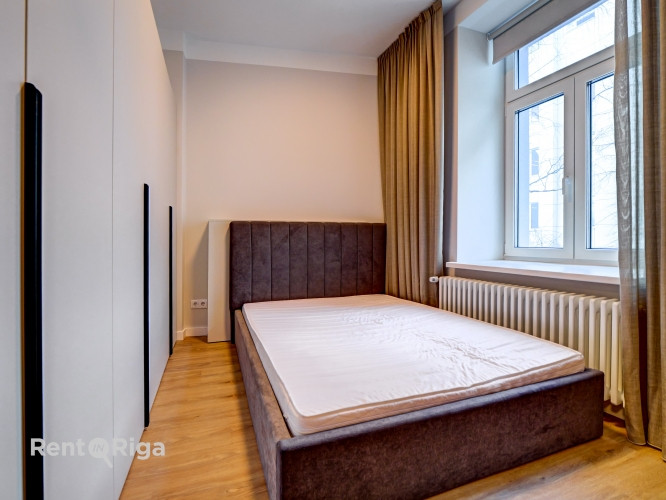 Mēbelēts 2-istabu dzīvoklis jūgendstila ēkā Rīgas Centrā.  Krišjāņa Valdemāra ielā 61 Rīga - foto 5