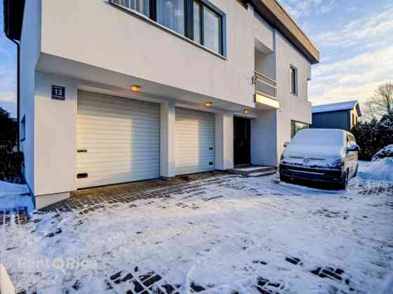 Просторная и многофункциональная семейная недвижимость в Плявниеках   Если вы Rīga